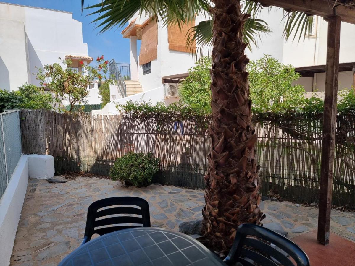 Appartamento Casa Baja Naturista Con Patio En Primera Linea!